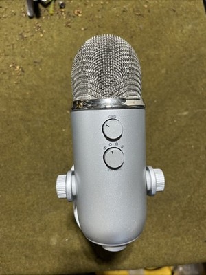 Blue Yeti USB Condenser Desktop Microphone Silver Multiple Polar Patterns