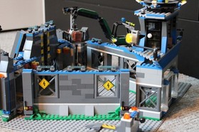 LEGO Jurassic World: Indominus Rex Breakout (75919)