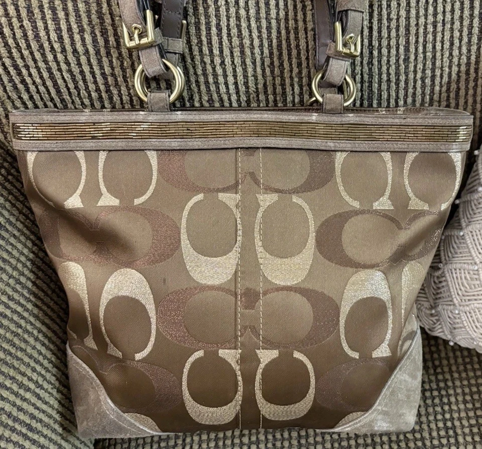 Bolso de Mano Coach 10445 Marrón Beige Firma Grande C Cuentas Gamuza Metálica Y2K Retro Foto 4 de 4
