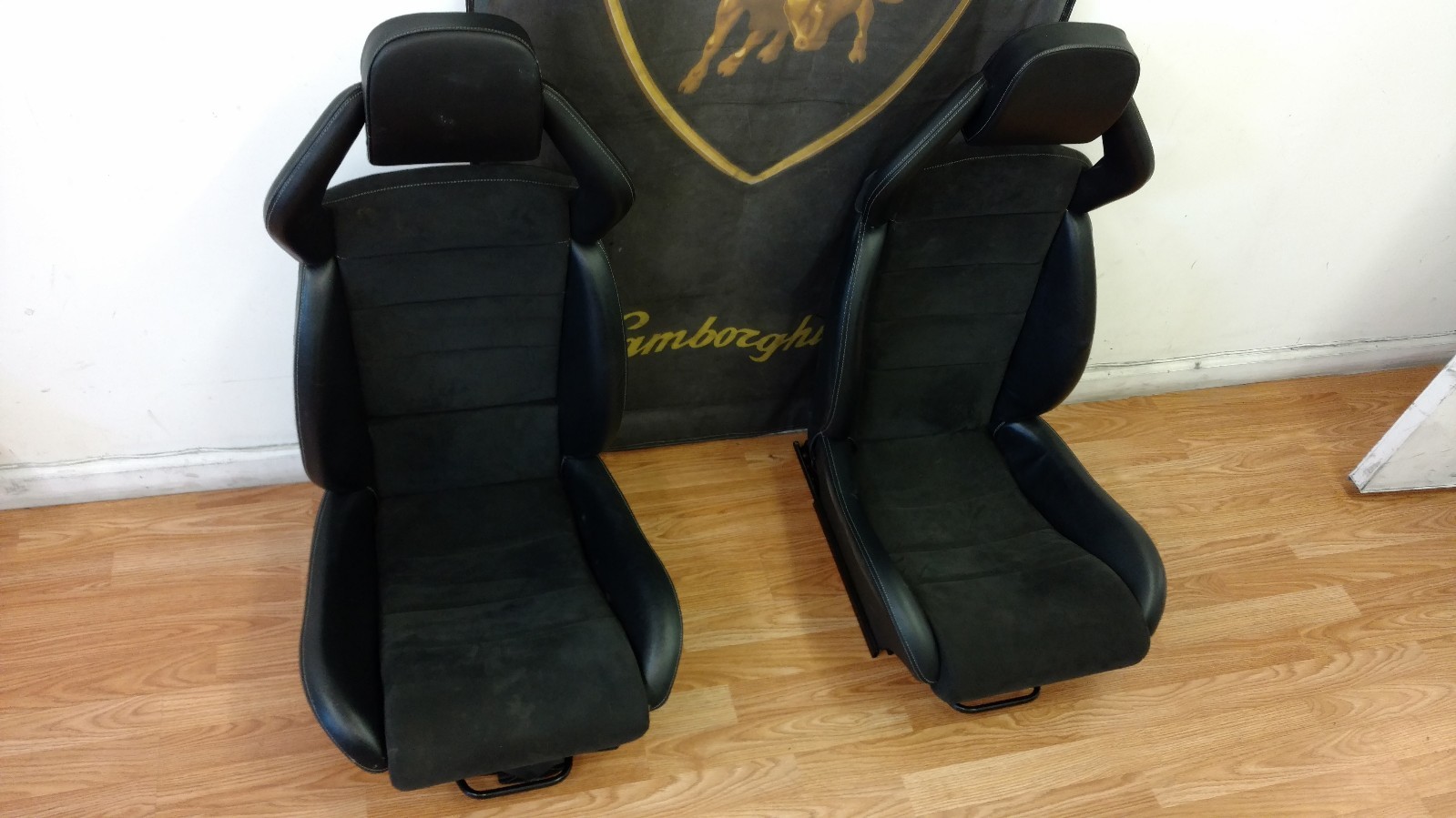 LAMBORGHINI MURCIELAGO SEATS DRIVER AND PASSENGER SIDE OEM 418881019 418881020