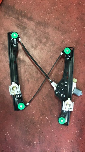 BMW 3 E90 318d Türfensterheber vorne rechts 7140588 7060266 6927028