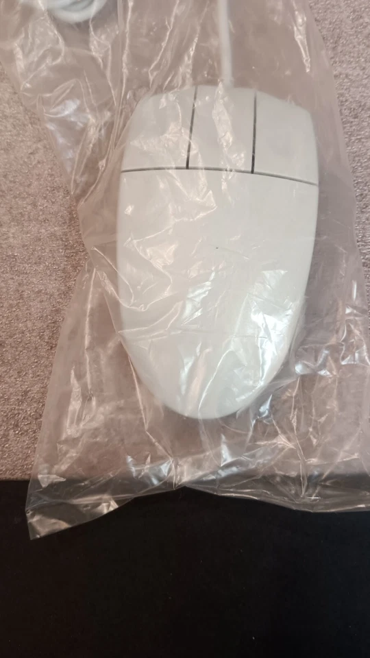 Vintage Digital Equipment Corporation Three Button PS2 Mouse P/N 30-46117-02 - Image 2 of 4