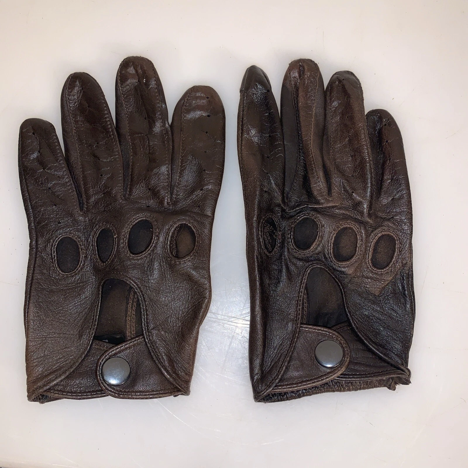 Silverstone Leather Gloves by Pratt and Hart Brown Large
Opens in a new window or tab