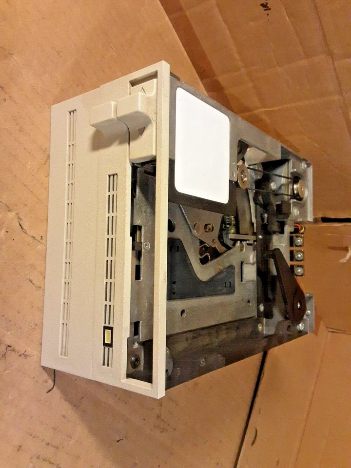 ARCHIVE viper 150MB 1/4" Tape Drive 2150S,348-16658B,22300-012 - Image 2 of 4