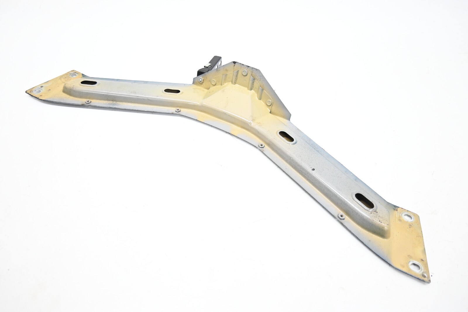 ⭐ 03-12 Maserati Quattroporte Front Upper Radiator Support Bracket Mount Oem