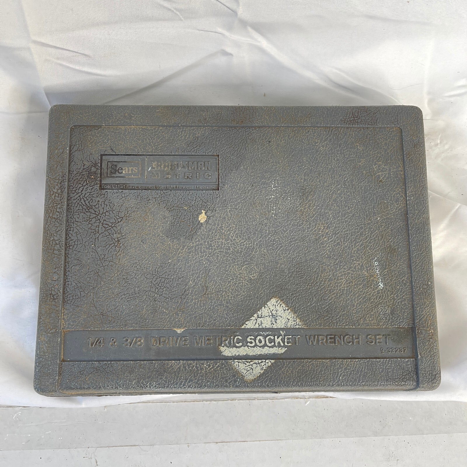 17 Pc Sears Craftsmen 1/4 & 3/8 METRIC Drive Socket Wrench Set 9-33237 Vintage