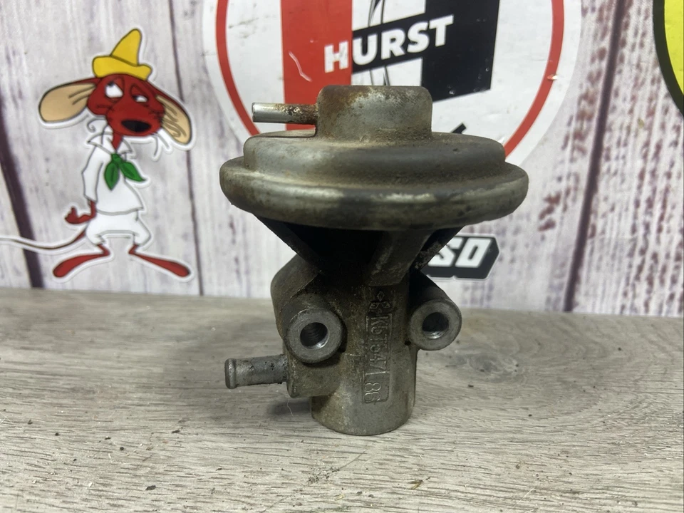 SUZUKI SWIFT GEO METRO OEM VÁLVULA EGR 18111-86010 TRANSMISIÓN MANUAL K5T54777 Foto 3 de 4