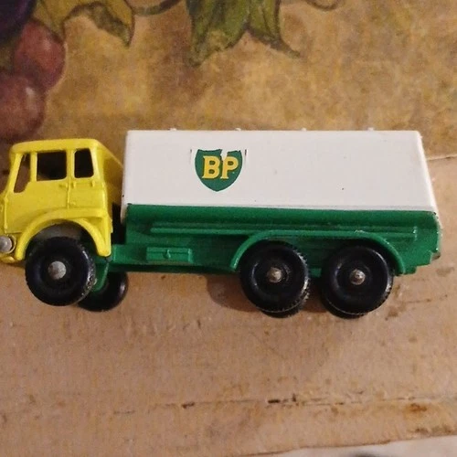 Matchbox Lesney Series Bedford BP Tanker Truck Diecast Yellow Green White 1:64