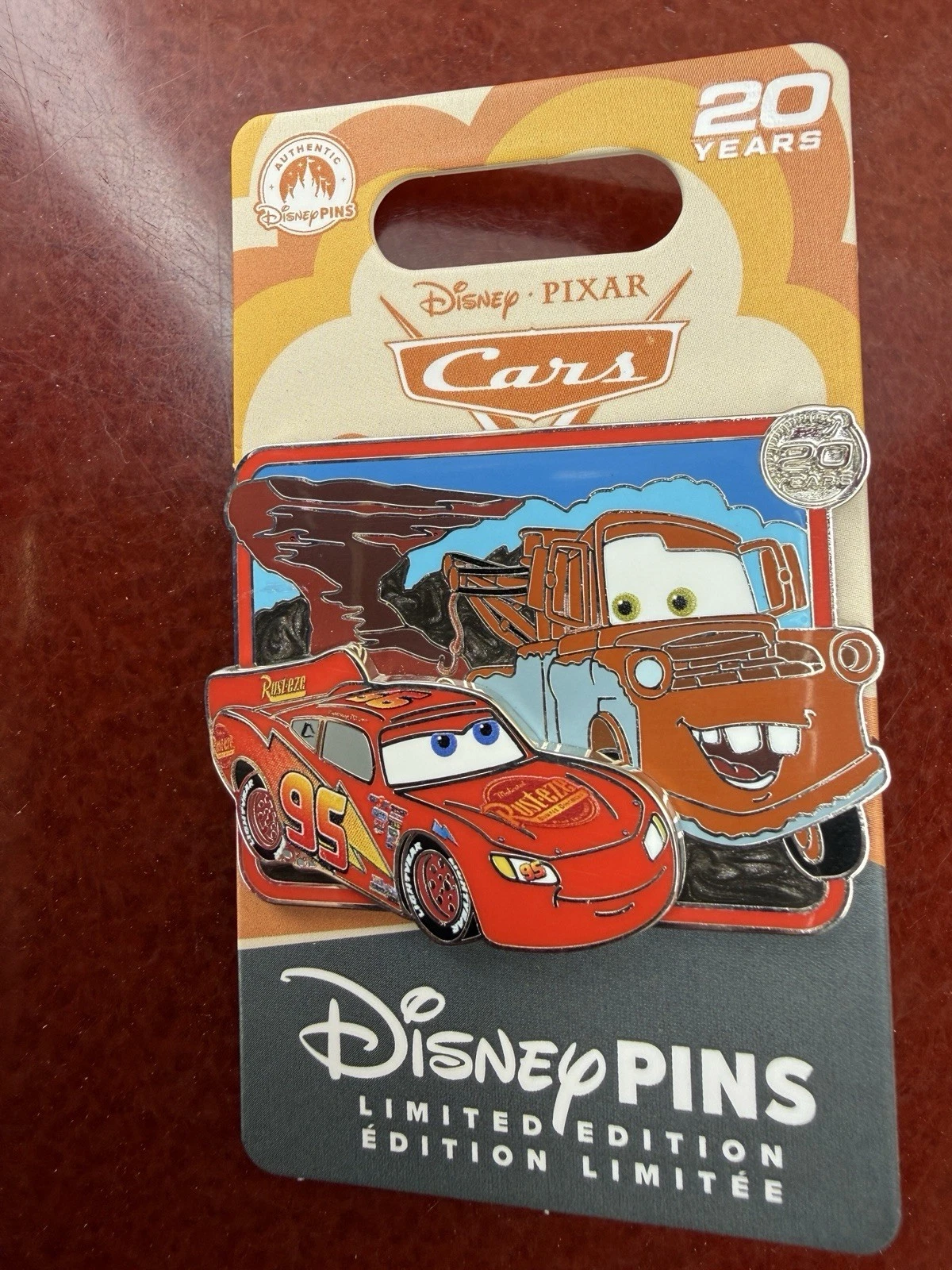 2026 DISNEY PIXAR CARS 20TH ANNIVERSARY PIN LIGHTNING MCQUEEN & TOW MATER LE3000