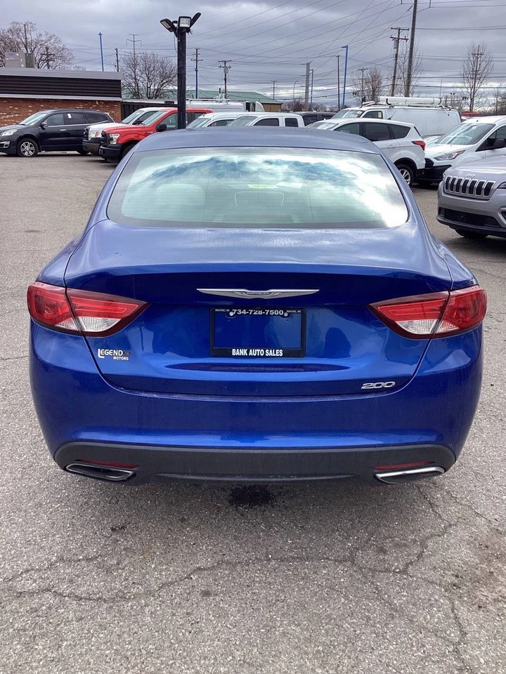 2016 Chrysler 200 Limited 4dr Sedan - Image 3 of 4