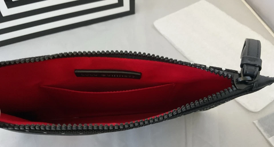 CARA DE MUÑECA LULU GUINNESS con gafas rojas Bolso sin asas mediano Muñequera negra Nueva con caja Foto 4 de 4