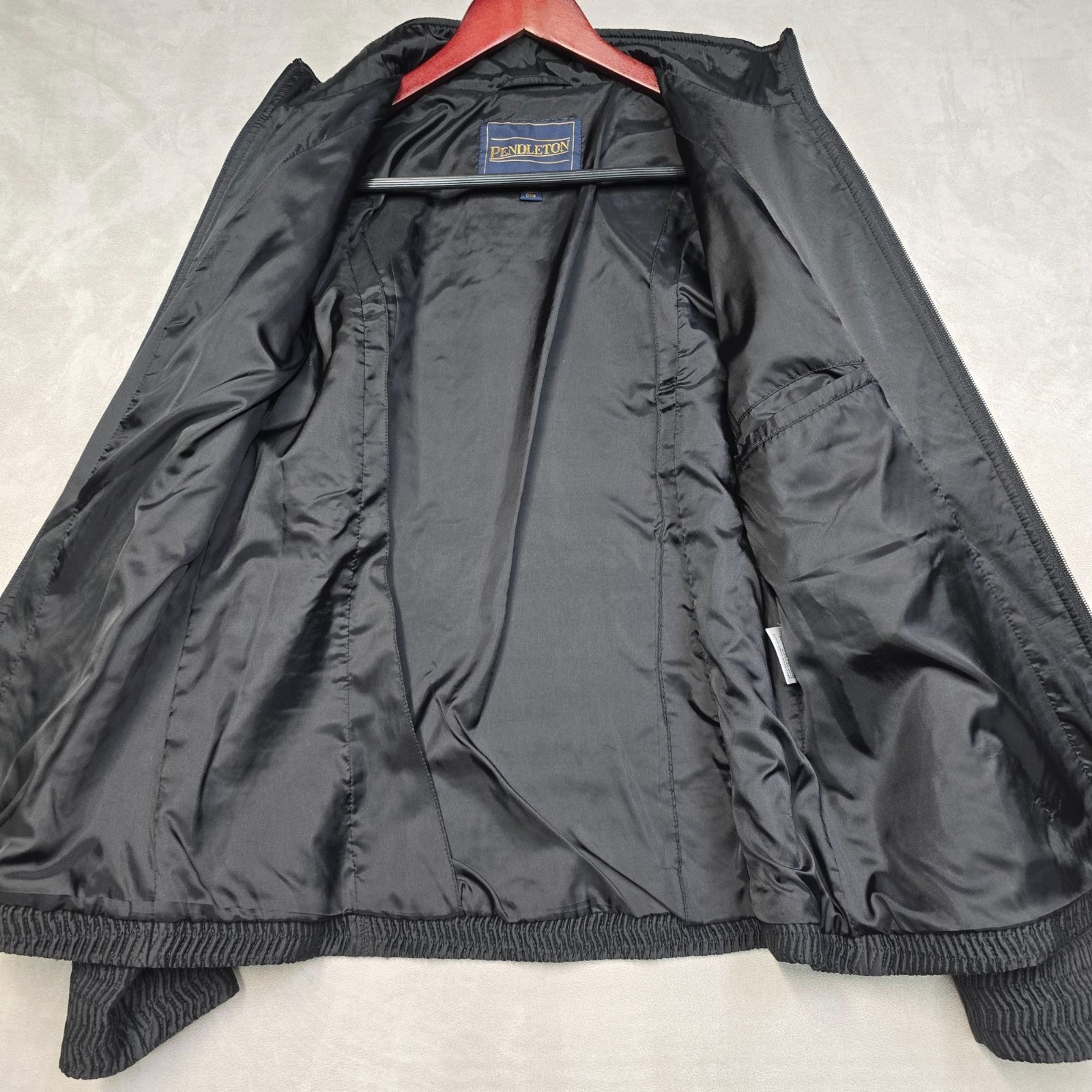 Pendleton Textured Black Zip-Up Jacket With Wave … - image 10