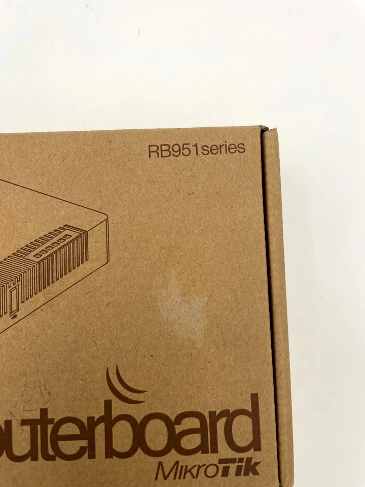 Mikrotik RouterBoard RB951 Wireless AP Router White Single-Band 5-Port Gigabit - Image 4 of 4