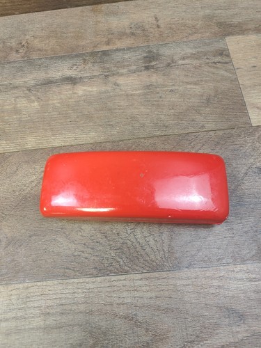 Elizabeth Arden New York Designer Red Hard Shell Eyeglass Sunglass Case - Picture 2 of 3