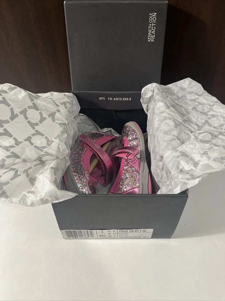 Kenneth Cole Reaction Toddler Girl Pink Grey Glitter Shoes Mary Janes NIB size 5 - Image 2 of 4