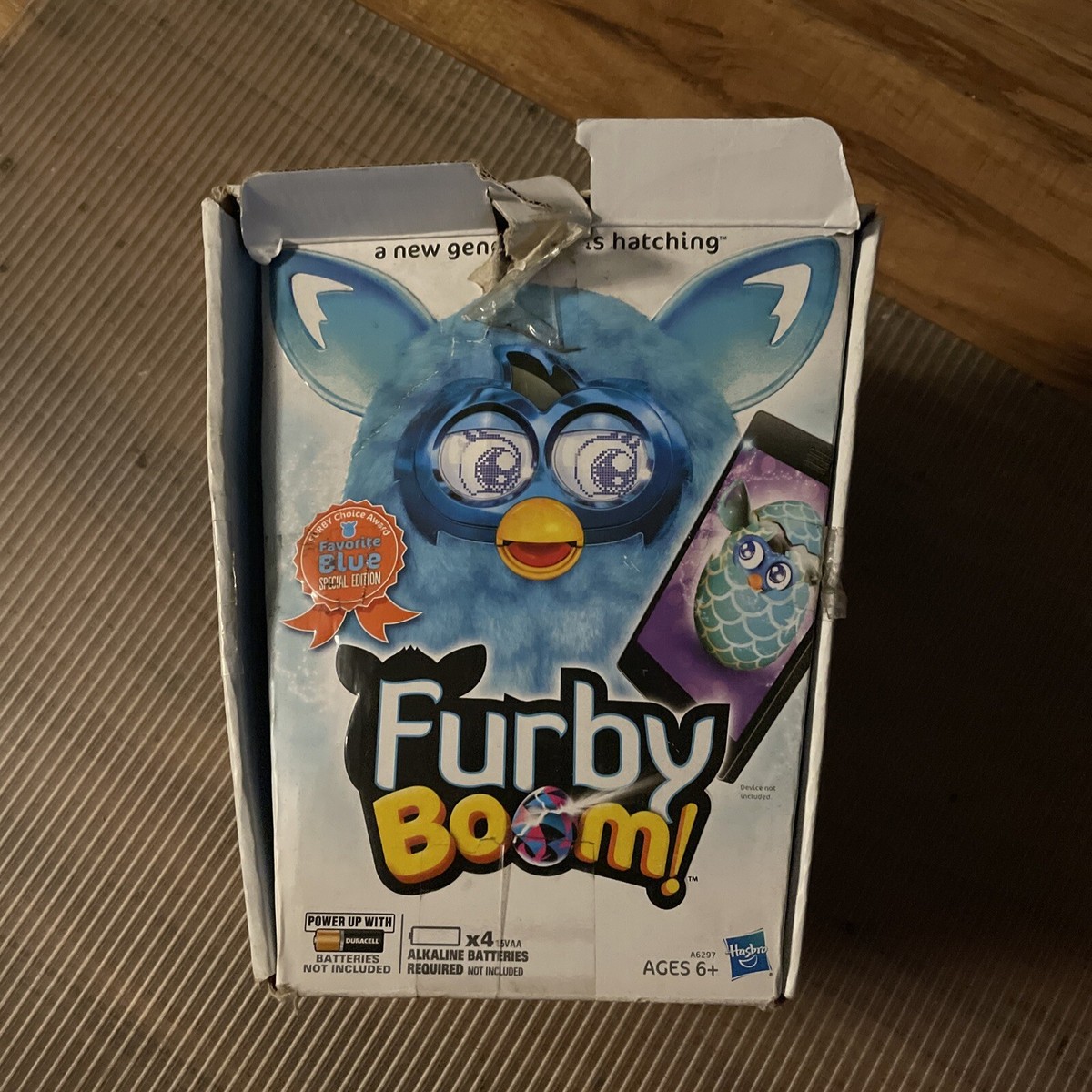 Furby 電子ぬいぐるみ 廃盤品　新品未開封品 Furby 電子ぬいぐるみ グレーと白 新品未開封品 廃盤品 おもちゃ