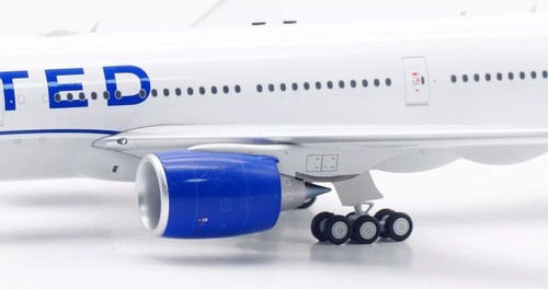 United Airlines / Boeing 777-200 / N209UA / IF772UA1224 / 1:200 - Picture 8 of 14