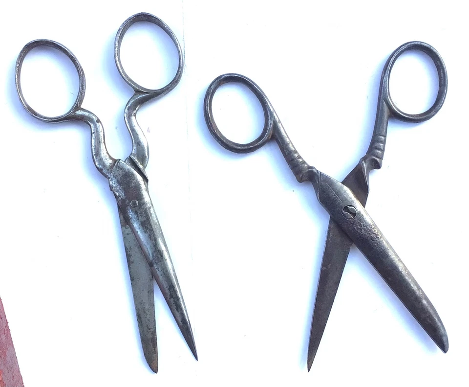 ANCIEN CISEAU DE COUTURE DOUBLE EN ÉTUI OLD DOUBLE SEWING SCISSOR IN CASE  - Photo 3/4