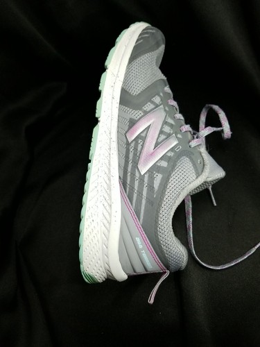 Size 8 - New Balance Nitrel Gray - Picture 15 of 22
