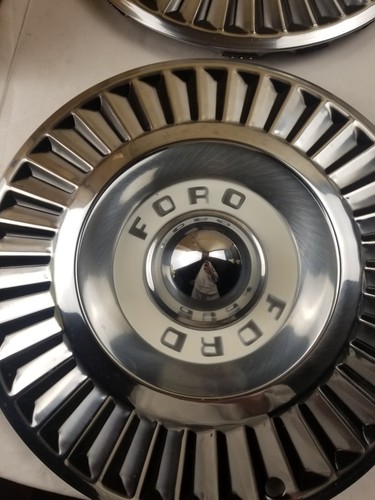 Tapacubos OEM Ford B7A-1130-B1 Tbird, Fairlane, Ranchero (paquete de 4) embalaje original - Imagen 15 de 17