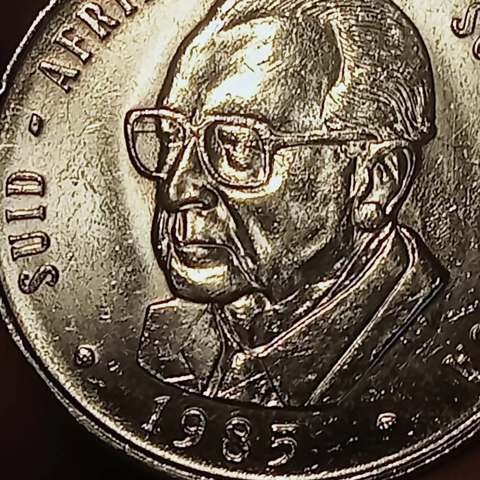 1985 1 RAND SOUTH AFRICA..RARE..FOR COLLECTOR - Image 3 of 4