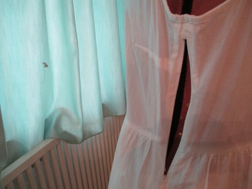 NEU weißes Kleid Gr. 38 NEU weiß EDC by ESPRIT Lochstickerei edel - Foto 11 di 11