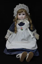 "Kathleen" Enesco 1982 Nostalgic porcelain doll 