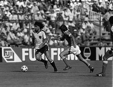 1982 World Cup France 1 v Austria 0 Austria s Bruno Pezzey is chas- Old Photo
