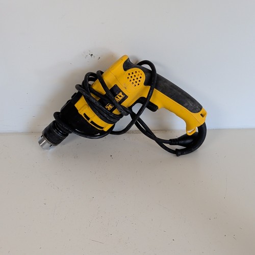 DEWALT DW511R 1/2" 7.8-Amp VSR Corded Hammer Drill 120V FOR PARTS / REPAIR