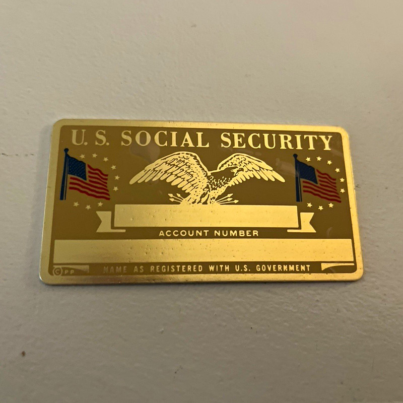 U.S. Social Security U.S. Government Gold Metal Novelty Collectible Card
