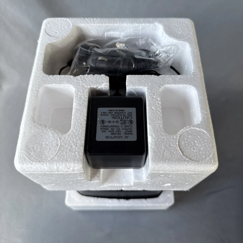 NEW Jensen J53-BW 5" Portable Black/White TV CRT AM FM Radio Car Adapter Camping - Image 4 of 4