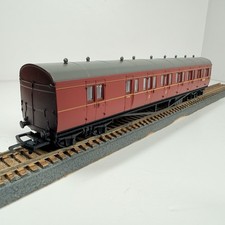 OO Scale Hornby Top Link R4099A BR Suburban B Coach W6381W