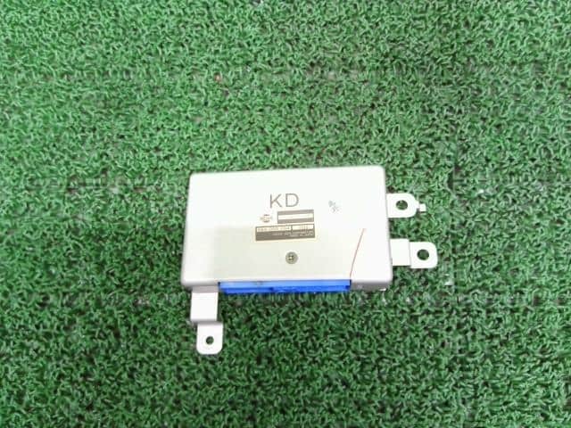 NISSAN Cima 1998 GF-FGY33 Transmission Computer 310363H000 [Used] [PA96922671]