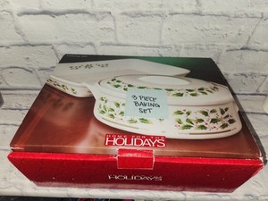 Holly Holiday 3 Piece Baking Set, Home for the Holidays Pattern