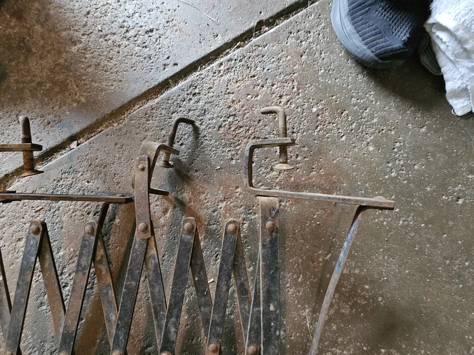 Portaequipajes extensible vintage para estribo modelo T A Ford Buick Studabaker Foto 4 de 4