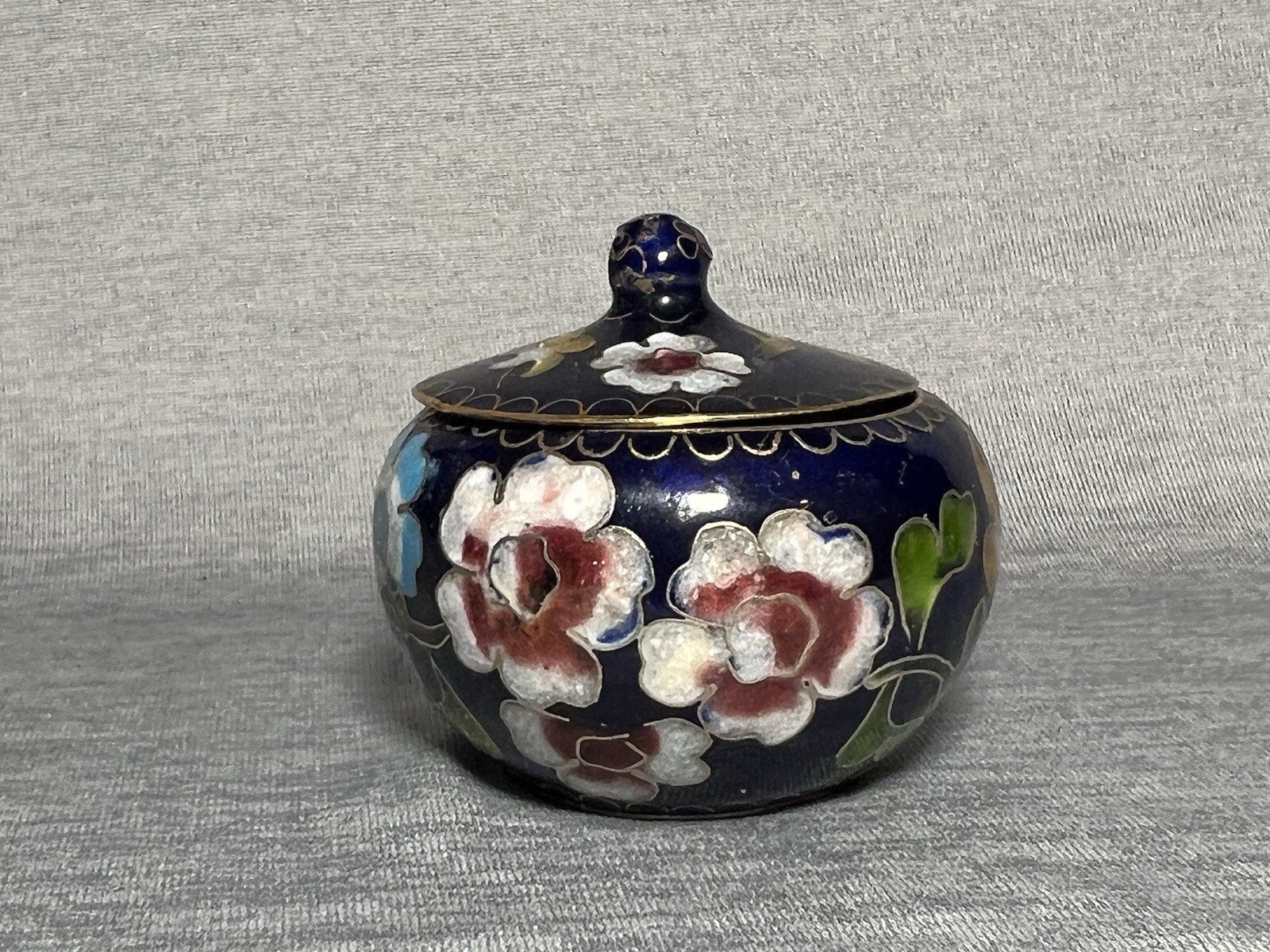 Chinese Cloisonne Metal Small Lidded Trinket DIsh Floral Pattern Dark Blue 2