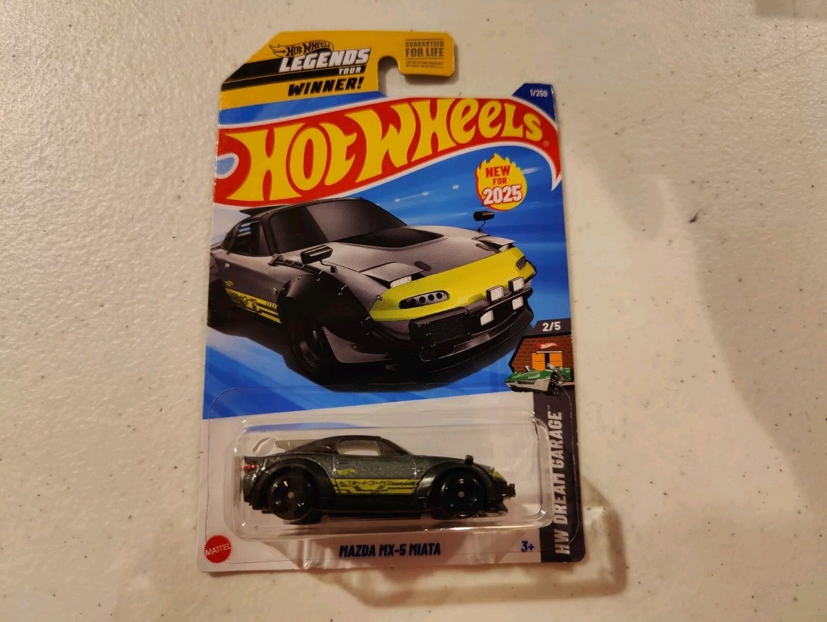 2025 Hot Wheels Legends Winner Mazda MX-5 Miata HW Dream Garage #1