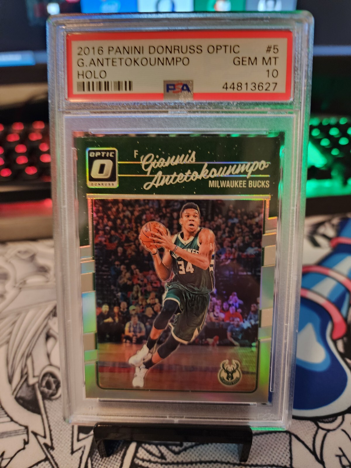 2016 Panini Donruss Optic Holo Giannis Antetokounmpo PSA 10