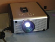 Philips SV20 Hopper 3-LCD 1250 Lumens Projector LC4033G Low Hours Clean/Tested 