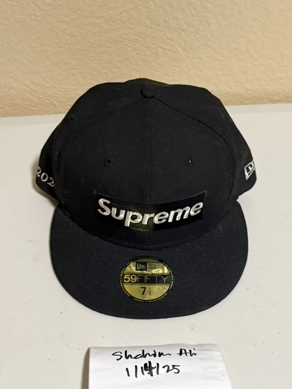 Chapeau noir Supreme New Era 7 1/2 1 million 2020 