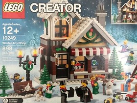 NEW LEGO Creator Expert Winter Toy Shop - 10249 (898 pieces) in Sealed Box