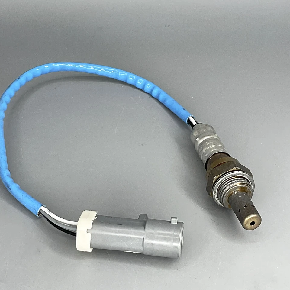 BOSCH GENUINE OXYGEN SENSOR For 2005-2008 Ford Escape Mercury Mariner 15752 - Image 4 of 4