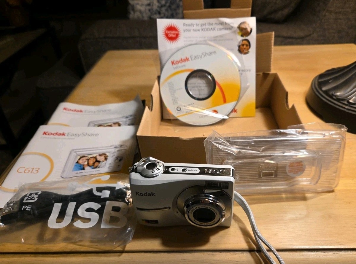 Kodak EasyShare Digital Camera C613 6.2 MP 3X Zoom Silver 2.4