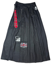 Black Punk/ Goth Patch Pleated Maxi Long Skirt Hot Topic Chain Size MD NEW