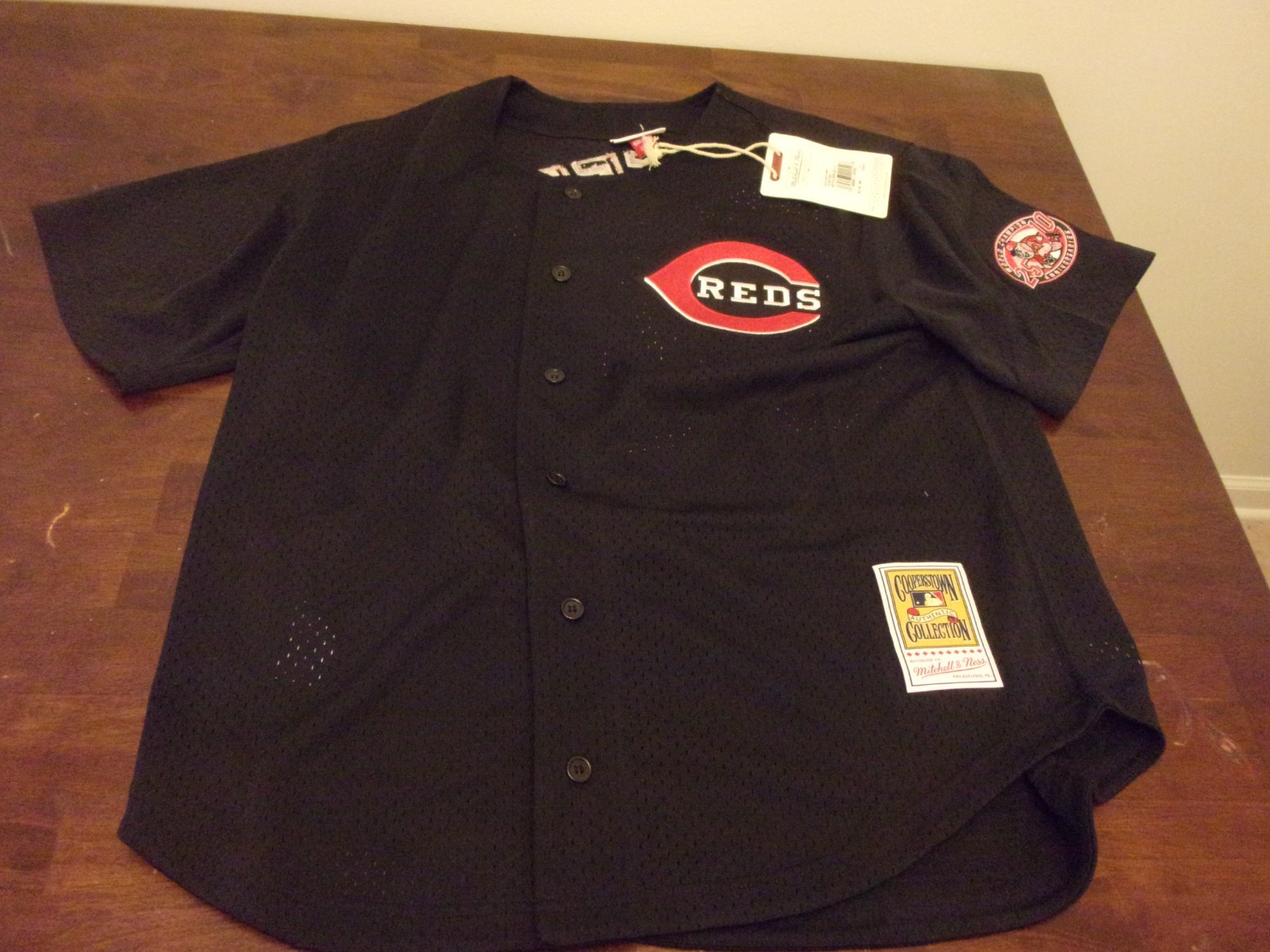 Picture 1 of 4