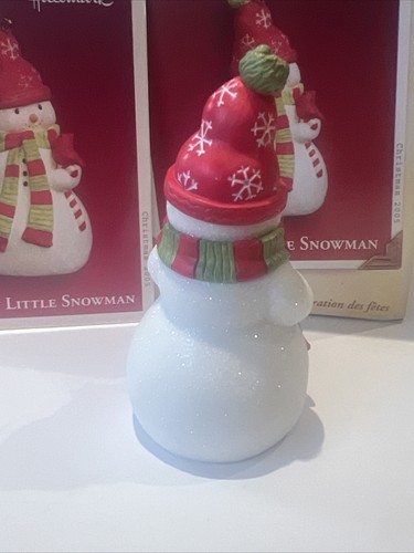 A Happy Little Muñeco de Nieve Árbol de Navidad Sello Recuerdo Adorno Nuevo En Caja - Imagen 12 de 16