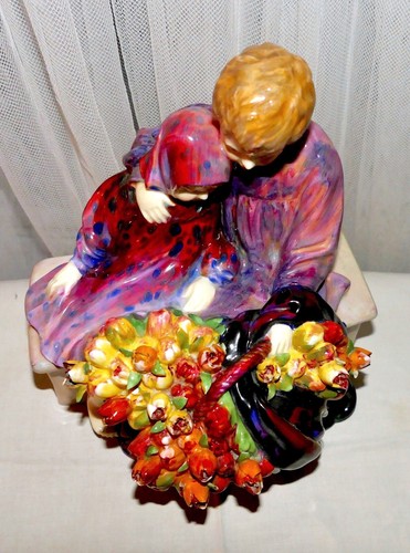 1920s Royal Doulton POTTED Leslie Harradine The Flower Selllers Children HN1342 - Picture 3 of 17