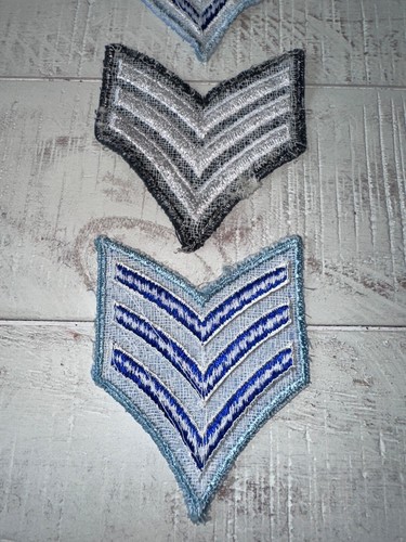 Vintage Lot of 3 United States Army Sergeant rank chevon strip patches - Picture 7 of 7