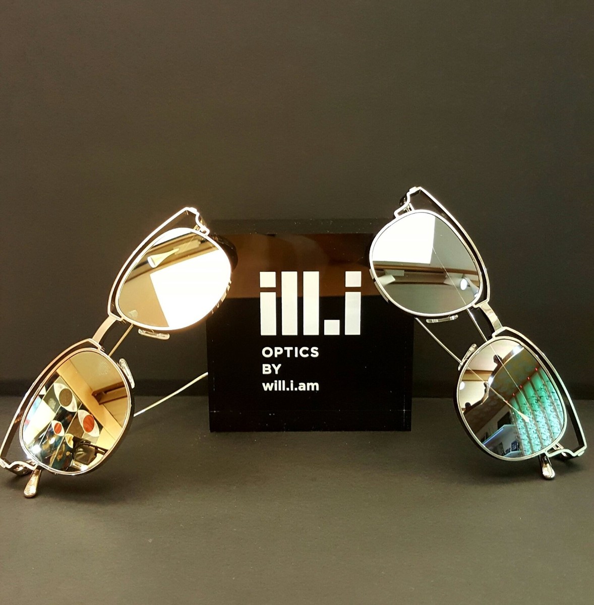 350€ Square Metal Gold Sunglasses Ill.i Optics By Will I Am 350€ Square Metal Gold Sunglasses Ill.i Optics By Will I Am