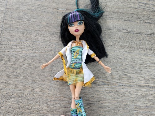 2008 Monster High Doll Mad Science Classroom Cleo De Nile 2008 Mattel - Picture 10 of 10